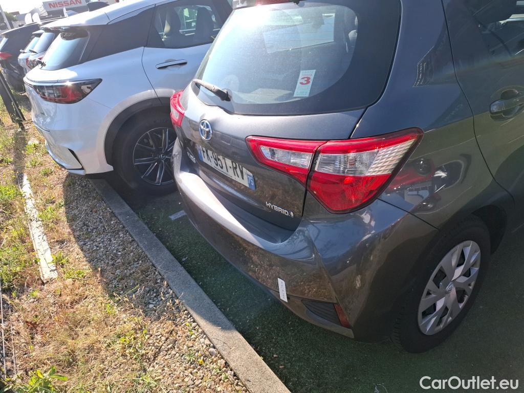  Toyota  Yaris TOYOTA  Hybride / 2017 / 5P / Berline 1.5 VVT-I HYBRID France Business #8