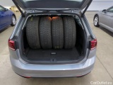  Volkswagen  Passat VARIANT 2.0 TDI SCR DSG  31 #8