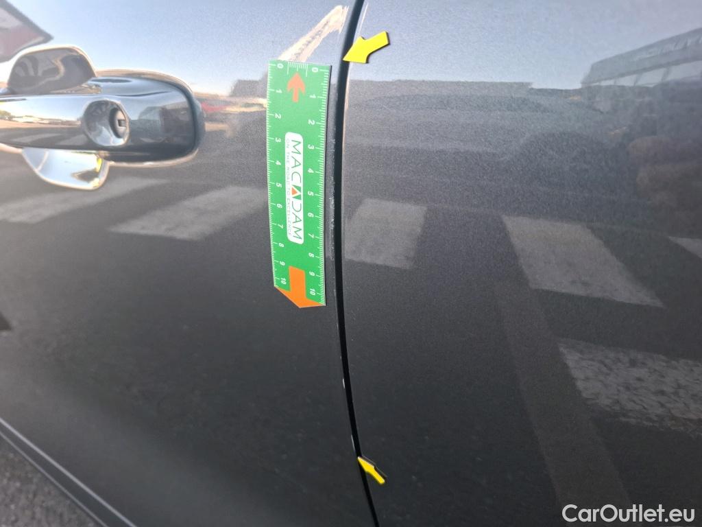  Ford  Kuga FORD  / 2019 / 5P / SUV 2.5 190 hybrid Flexifuel Pshift Titanium #7