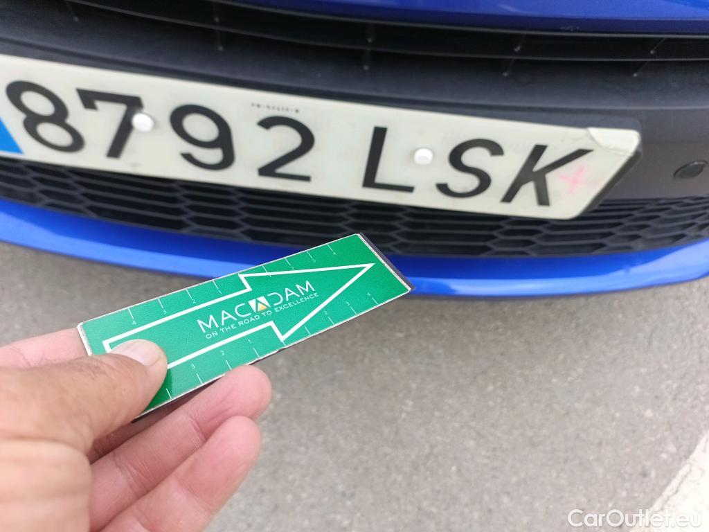  Toyota  C-HR TOYOTA  / 2019 / 5P / todoterreno 1.8 125H Advance #17