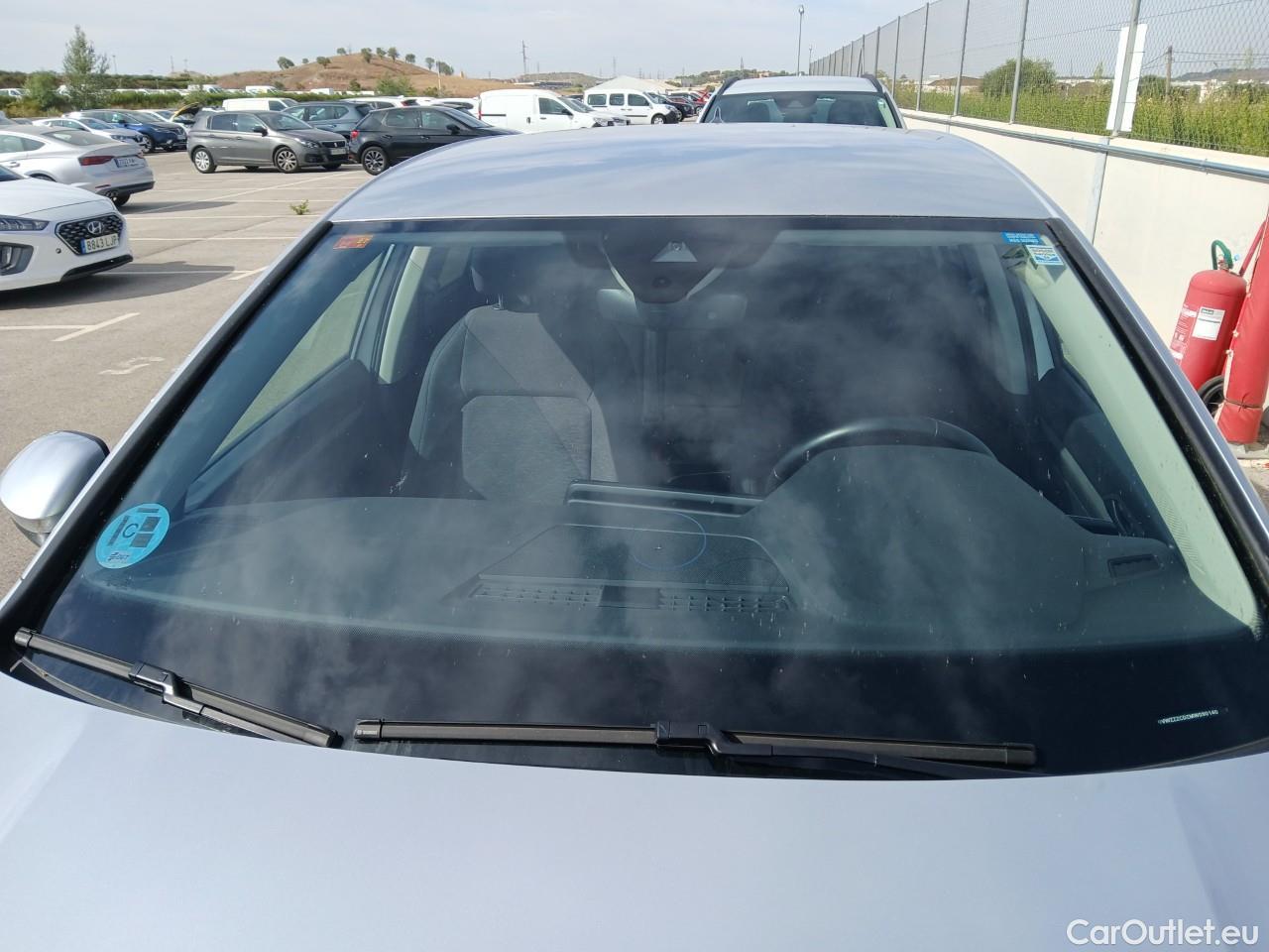  Volkswagen  Golf  VIII Lim. Life 2.0 TDI 115CV MT6 E6dT #11