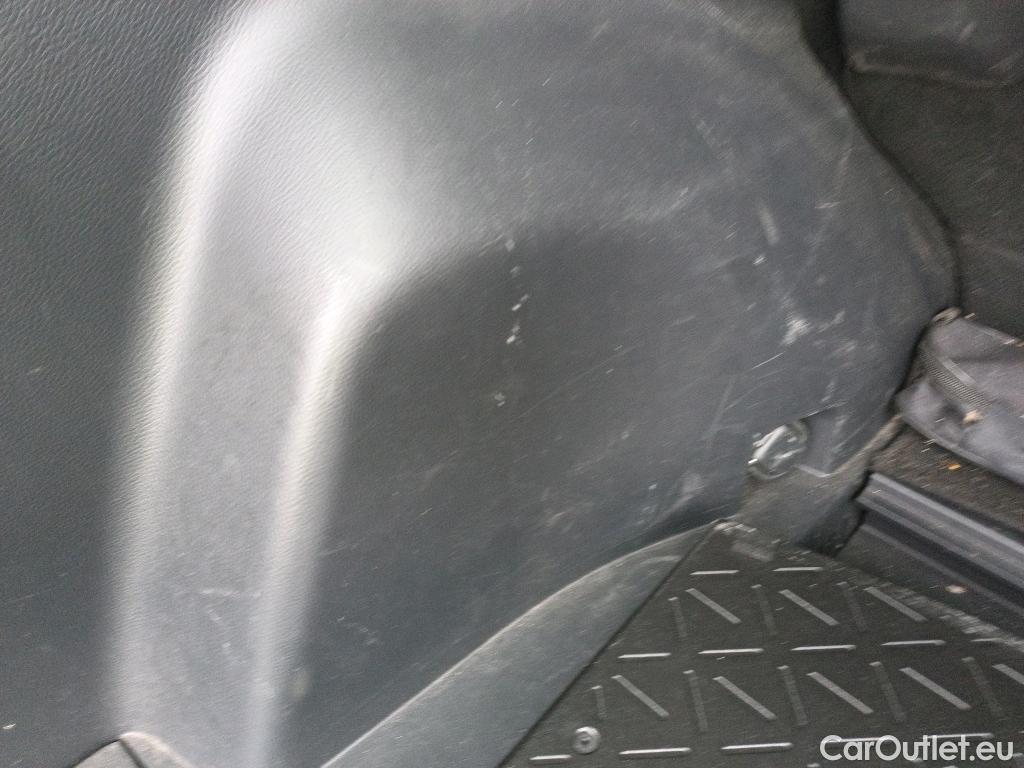  Toyota  RAV4 TOYOTA  / 2018 / 5P / todoterreno 2.5l 220H Business #20