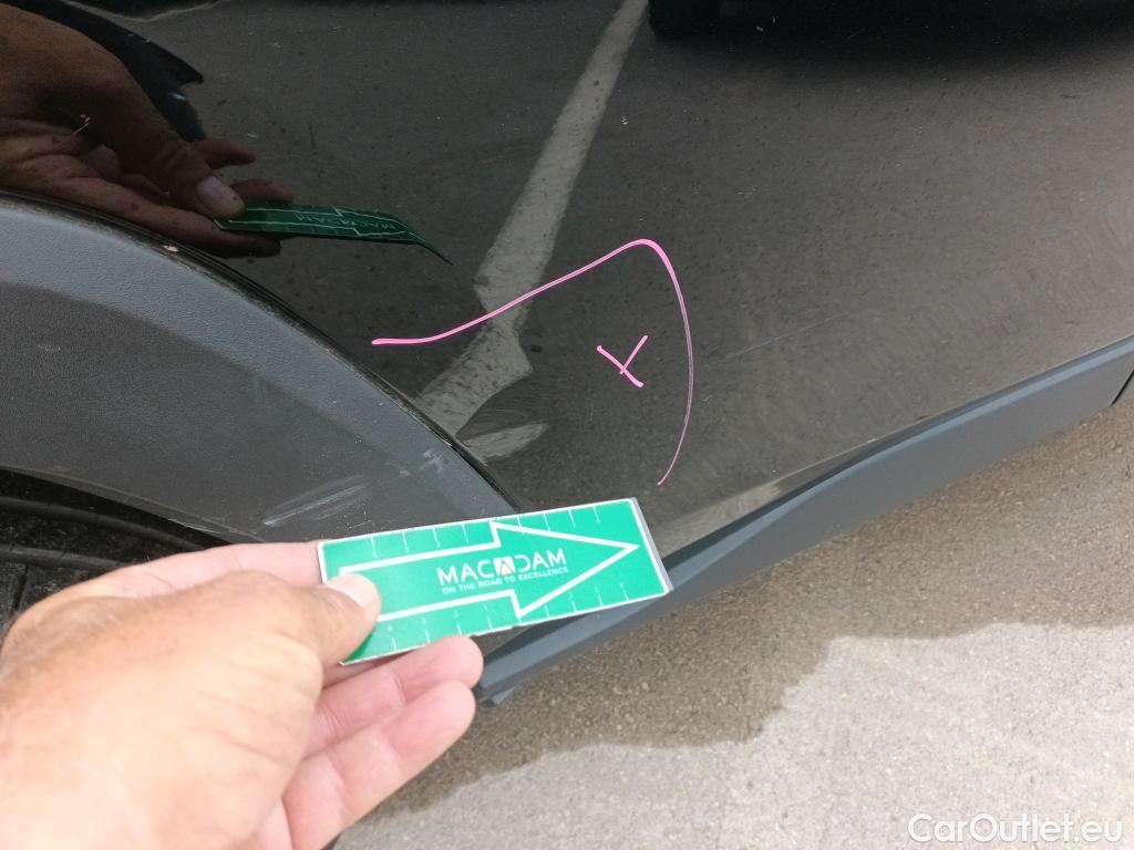  Toyota  RAV4 TOYOTA  / 2018 / 5P / todoterreno 2.5l 220H Business #2
