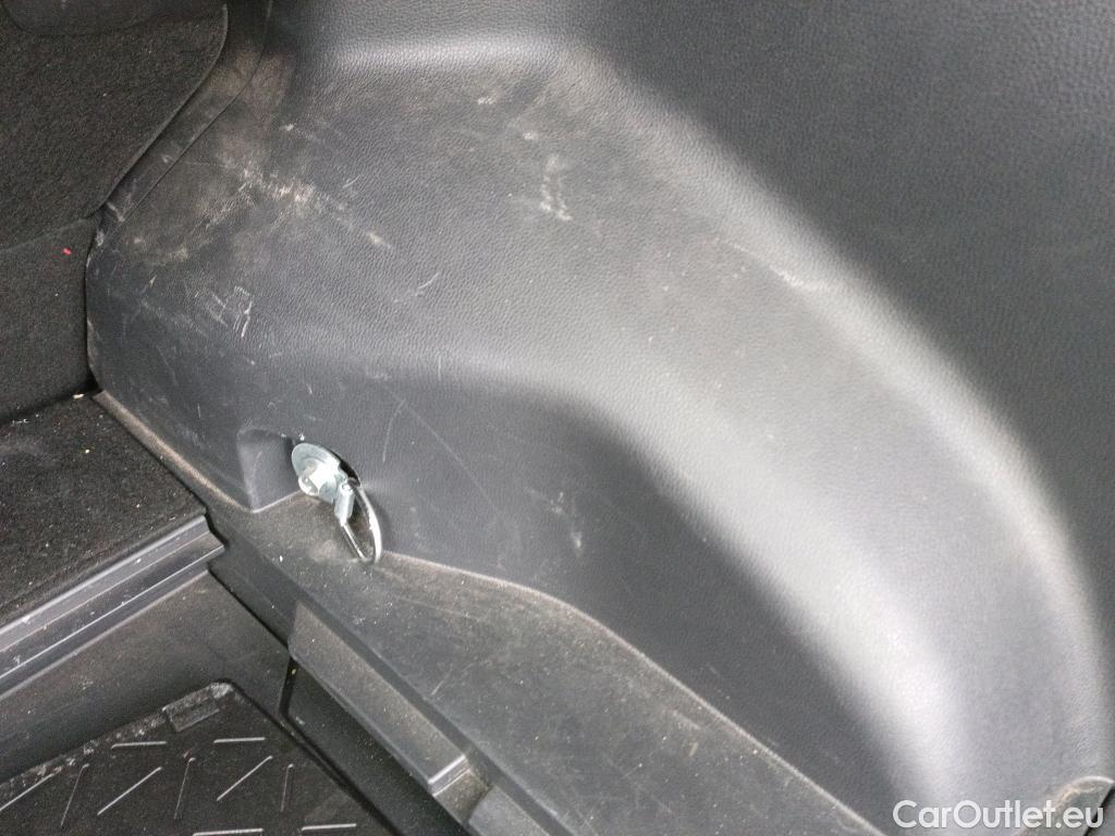  Toyota  RAV4 TOYOTA  / 2018 / 5P / todoterreno 2.5l 220H Business #22