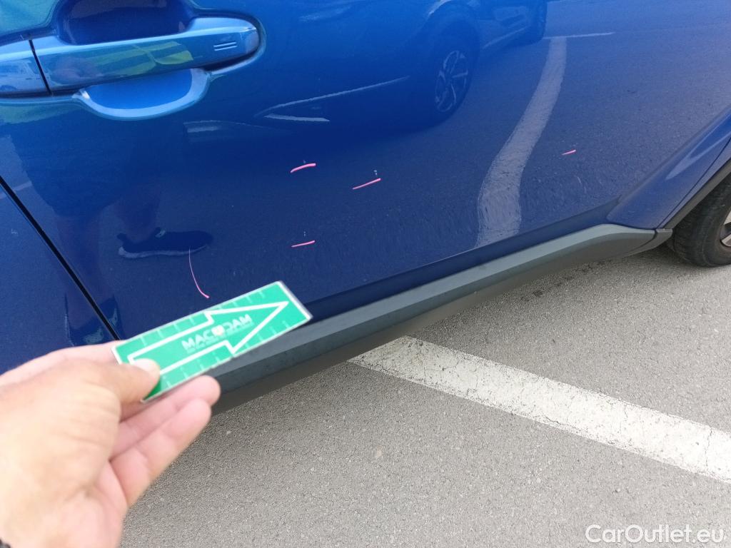  Toyota  C-HR TOYOTA  / 2019 / 5P / todoterreno 1.8 125H Advance #22