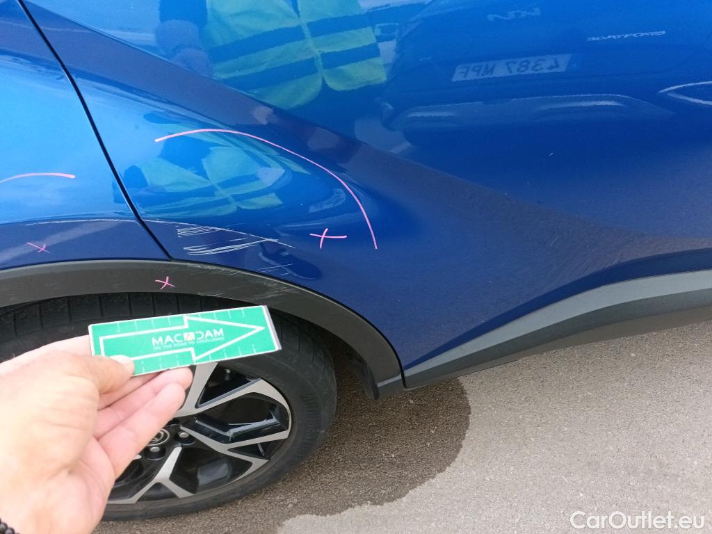  Toyota  C-HR TOYOTA  / 2019 / 5P / todoterreno 1.8 125H Advance #9