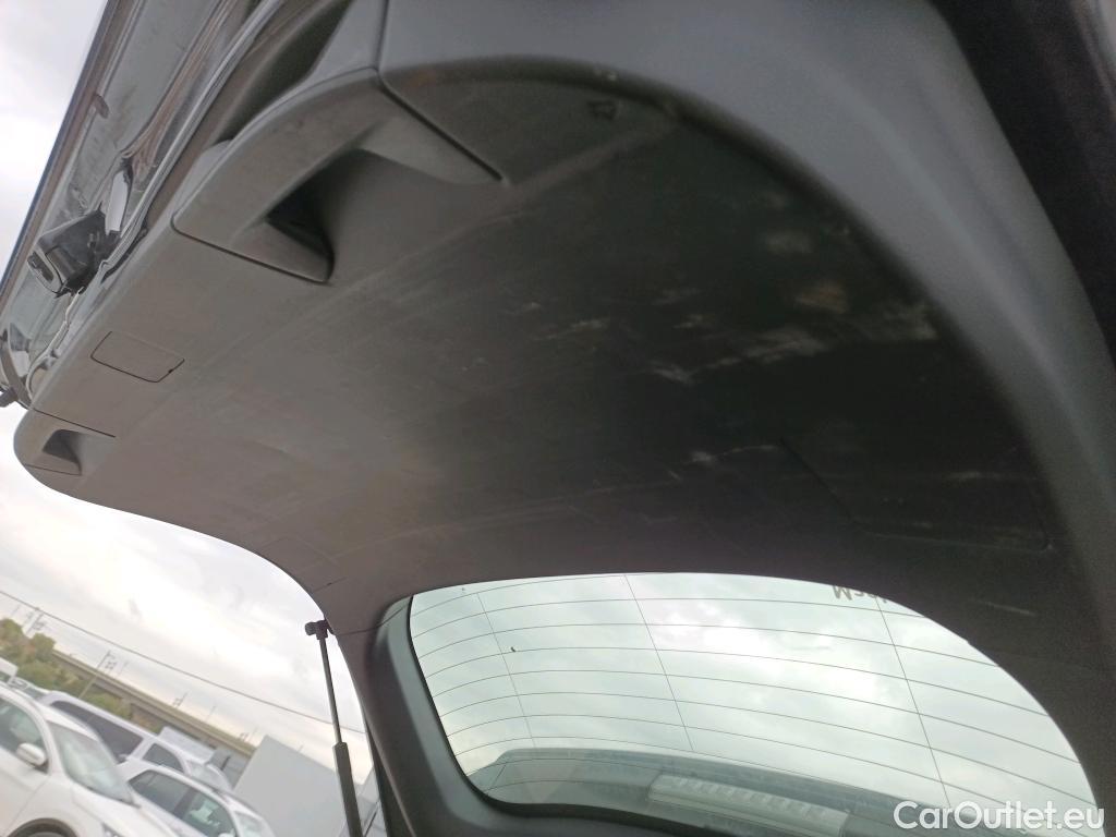  Toyota  RAV4 TOYOTA  / 2018 / 5P / todoterreno 2.5l 220H Business #17