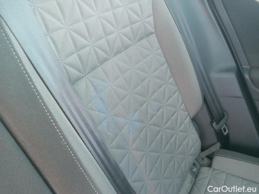  Volkswagen  Tiguan  Life 2.0 TDI 150CV AT7 E6d #14