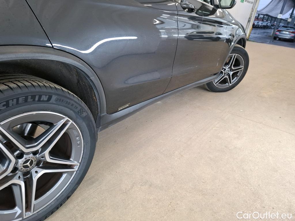  Mercedes  G-Klasee MERCEDES-BENZ GLC Coupe / 2019 / 5P / Coupé GLC 300 e AMG Line 4Matic #21