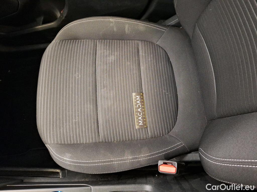  Ford  Kuga FORD  / 2019 / 5P / SUV 2.5 190 hybrid Flexifuel Pshift Titanium #48