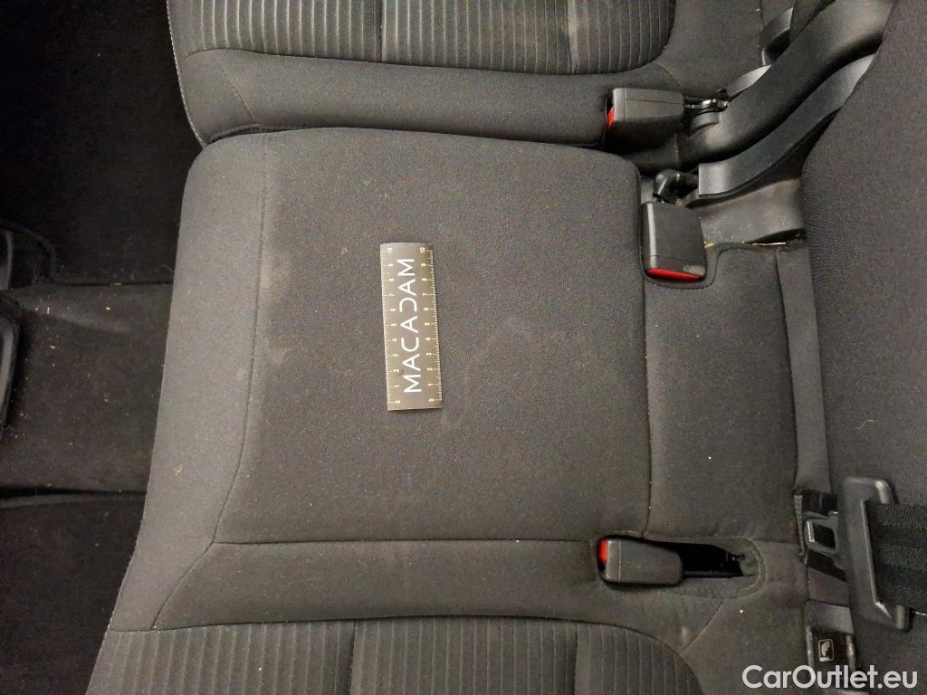  Ford  Kuga FORD  / 2019 / 5P / SUV 2.5 190 hybrid Flexifuel Pshift Titanium #50