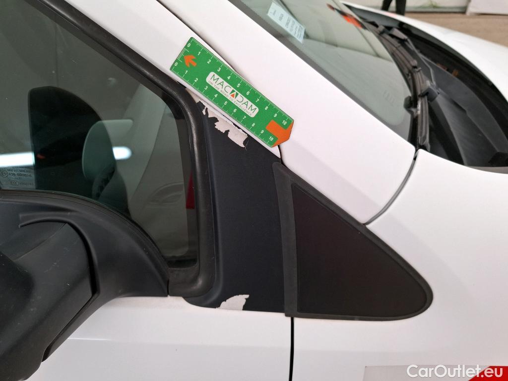  Citroen  Berlingo  Fourgon Club L1 (Court) 1.6 BlueHDi 100CV BVM5 E6 #17