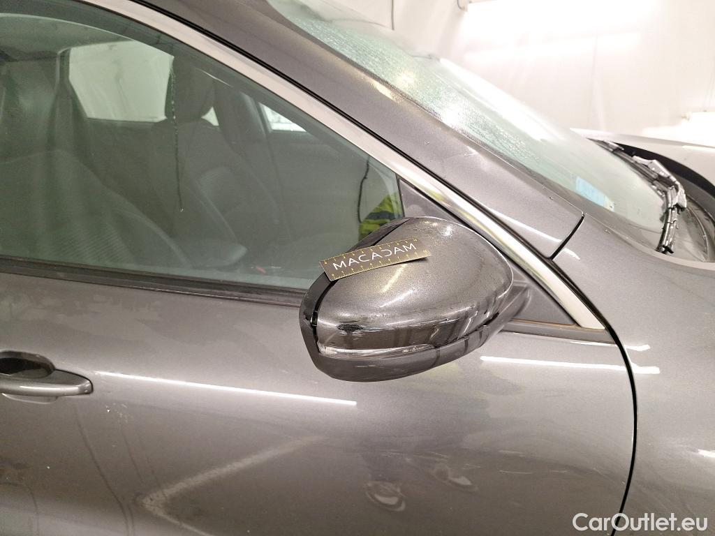  Ford  Kuga FORD  / 2019 / 5P / SUV 2.5 190 hybrid Flexifuel Pshift Titanium #81