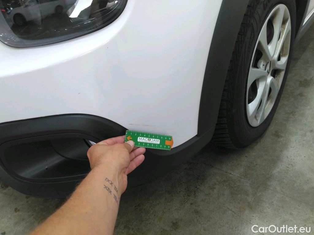  Citroen  C3  Société Feel 1.2 PureTech 80CV BVM5 E6d #26