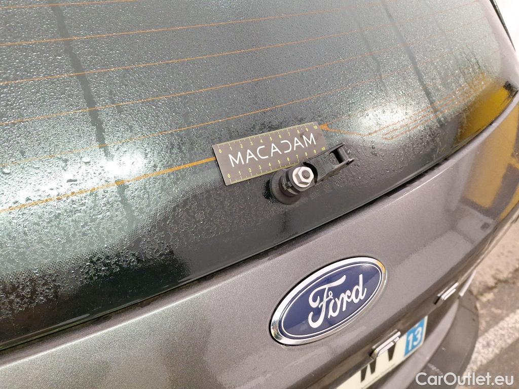  Ford  Kuga FORD  / 2019 / 5P / SUV 2.5 190 hybrid Flexifuel Pshift Titanium #63