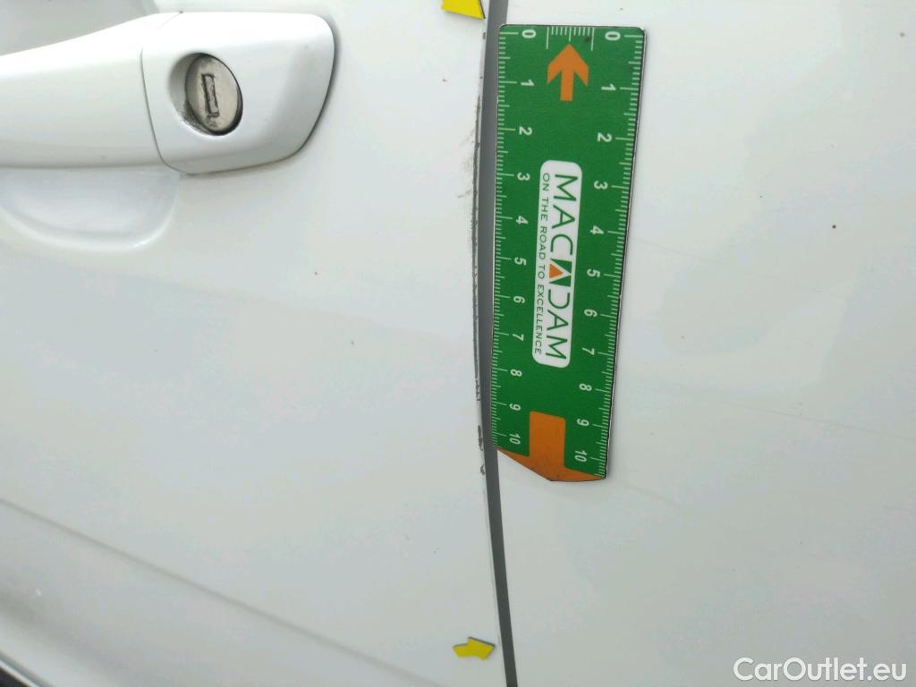  Citroen  C3  Société Feel 1.2 PureTech 80CV BVM5 E6d #25