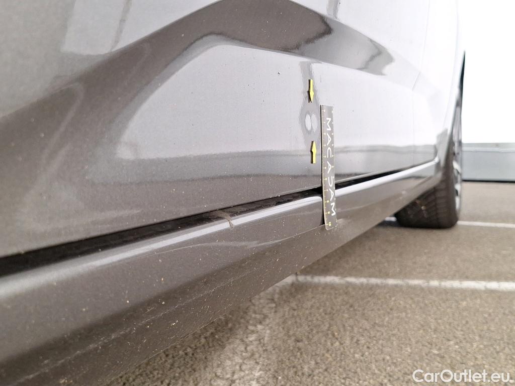  Peugeot  308 PEUGEOT  SW / 2021 / 5P / Break PureTech 130 S&S EAT 8 ALLURE PACK #39