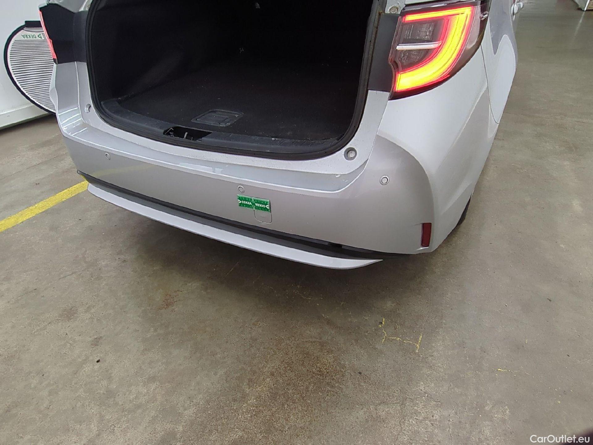  Toyota  Corolla TOYOTA  Touring Sports / 2018 / 5P / Break Hybride 122h Dynamic Business #15