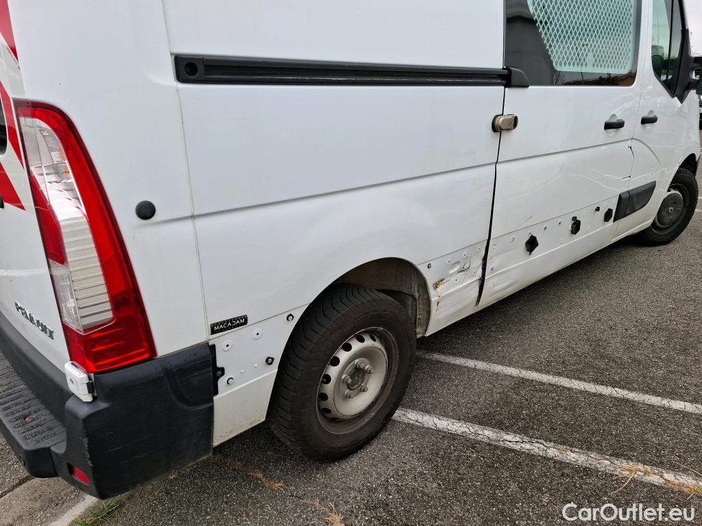  Renault  Master RENAULT  VU 4p Fourgon FG GCf Trac F3500 L2H2 Energy dCi 145 E6 #33