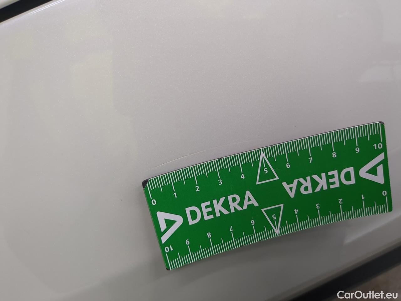  Toyota  RAV4 TOYOTA  Hybride / 2018 / 5P / SUV 2WD 218ch Dynamic #4