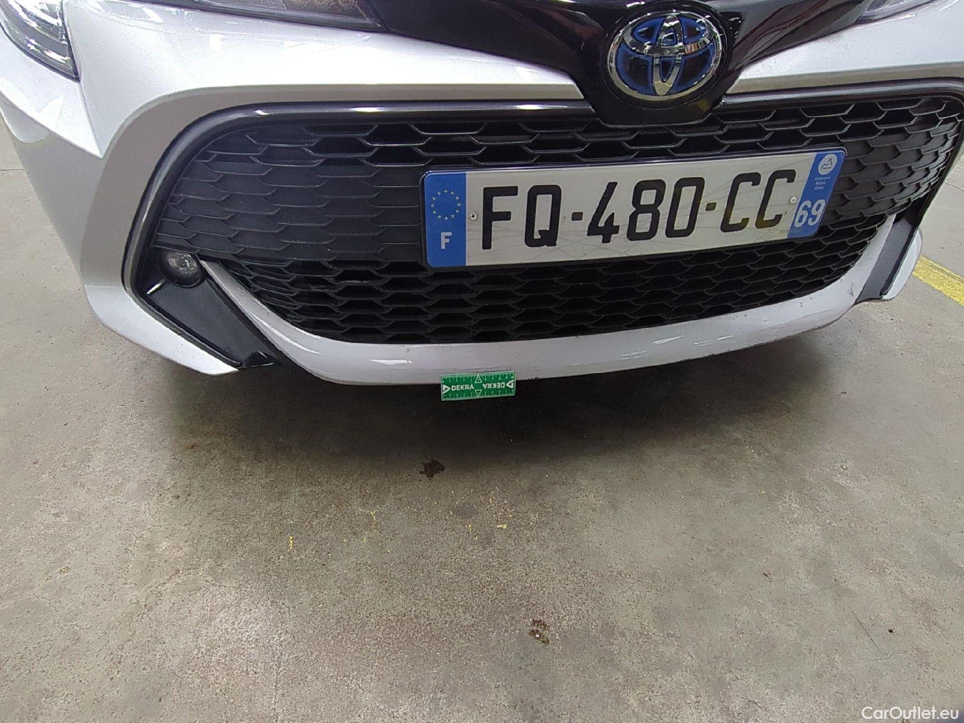  Toyota  Corolla TOYOTA  Touring Sports / 2018 / 5P / Break Hybride 122h Dynamic Business #8