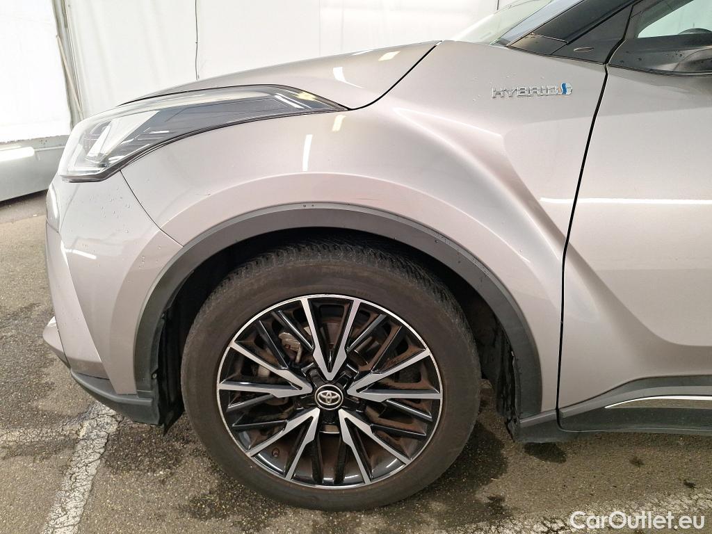  Toyota  C-HR TOYOTA  / 2016 / 5P / SUV 2.0 HYBRIDE 184 DISTINCTIVE #9