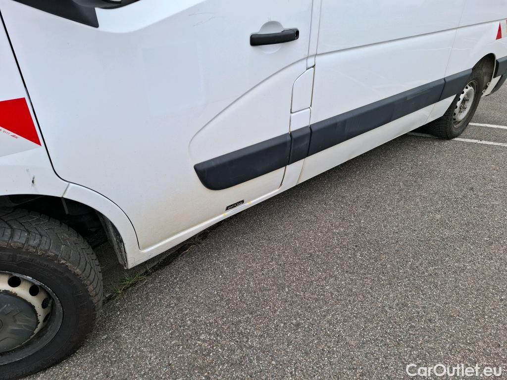  Renault  Master RENAULT  VU 4p Fourgon FG GCf Trac F3500 L2H2 Energy dCi 145 E6 #40