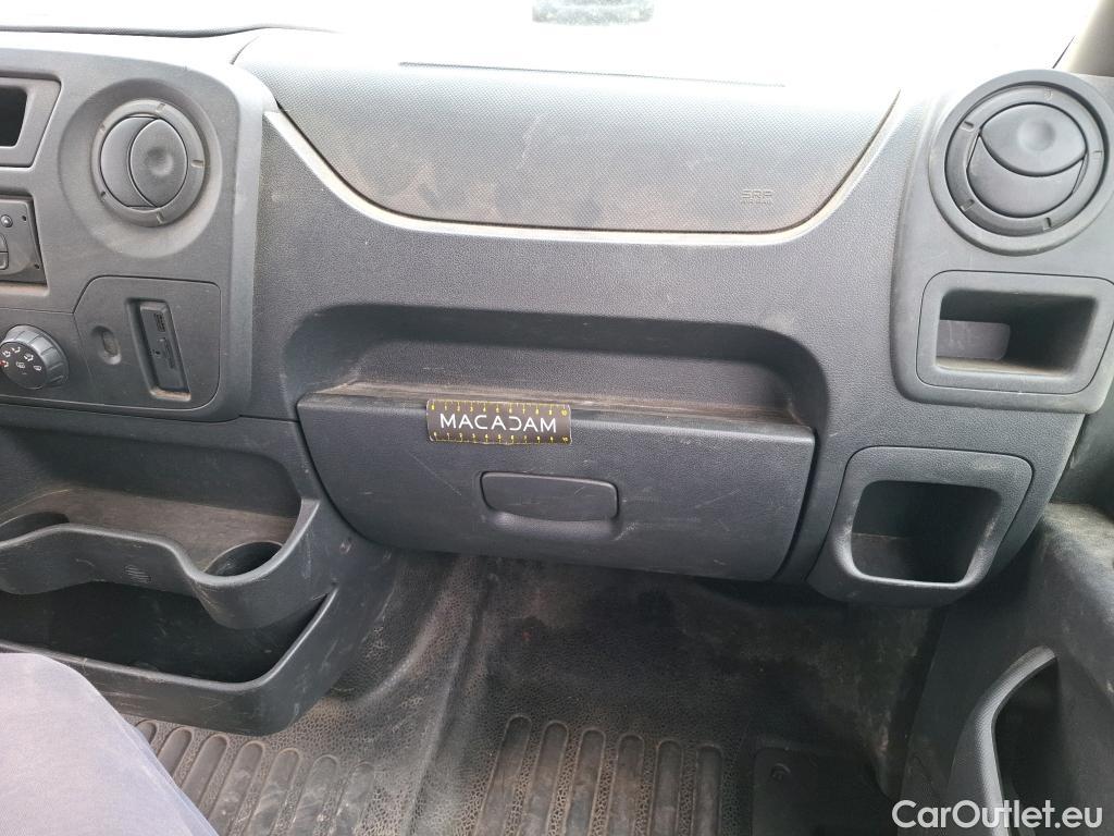  Renault  Master RENAULT  VU 4p Fourgon FG GCf Trac F3500 L2H2 Energy dCi 145 E6 #84