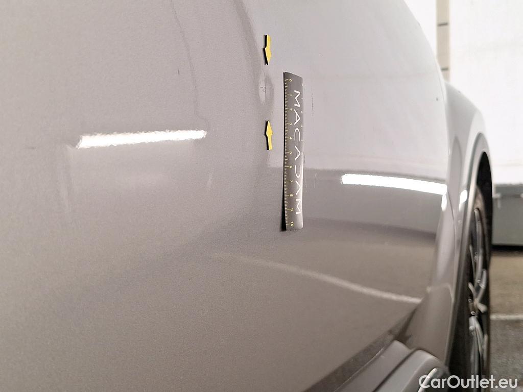  Toyota  C-HR TOYOTA  / 2016 / 5P / SUV 2.0 HYBRIDE 184 DISTINCTIVE #38