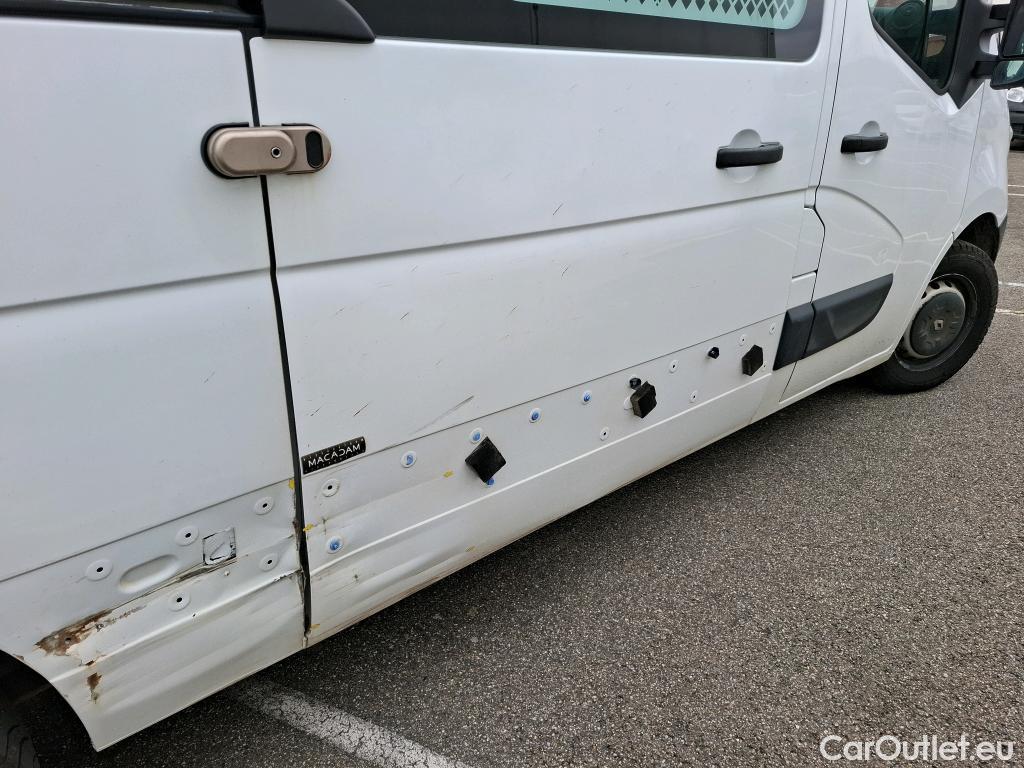  Renault  Master RENAULT  VU 4p Fourgon FG GCf Trac F3500 L2H2 Energy dCi 145 E6 #31
