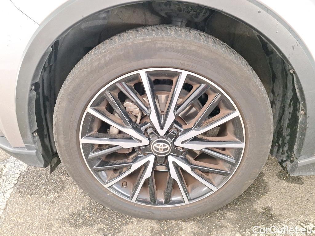  Toyota  C-HR TOYOTA  / 2016 / 5P / SUV 2.0 HYBRIDE 184 DISTINCTIVE #10