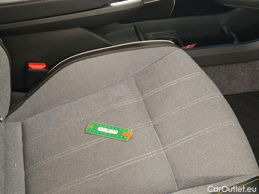  Renault  Megane-e RENAULT Mégane E-TECH / 2022 / 5P / Berline techno EV60 220ch optimum charge #6