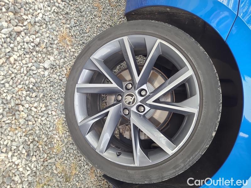  Skoda  Superb  Combi (3T5)(2010) Su.c.2.0TDI 147 4x4 SptL.Aut #17