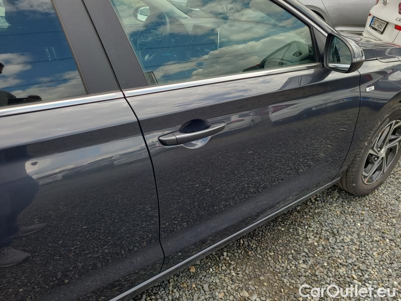  Hyundai  i30  Fastback (2018 ->)  FB 1.5TGDI 118 Smart #29