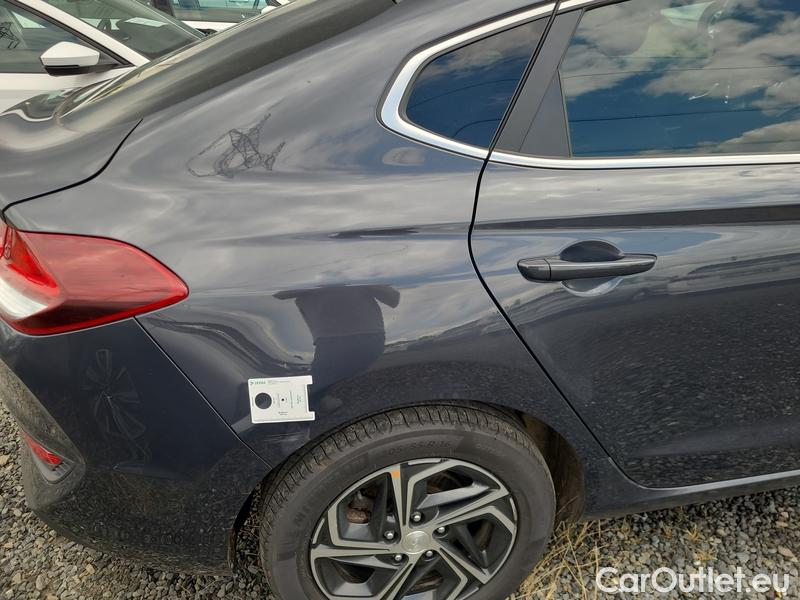  Hyundai  i30  Fastback (2018 ->)  FB 1.5TGDI 118 Smart #25