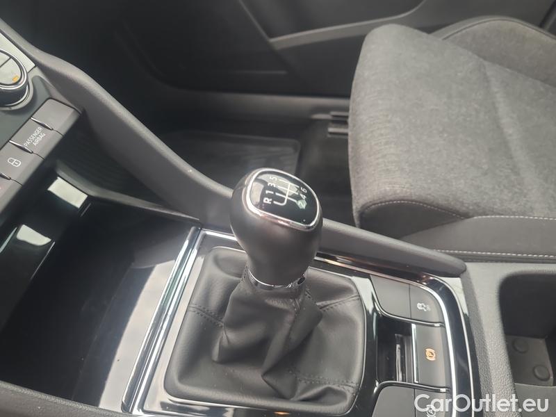  Skoda  Karoq  (NU)(2017->)  1.5TSI 110 ACT Style #11