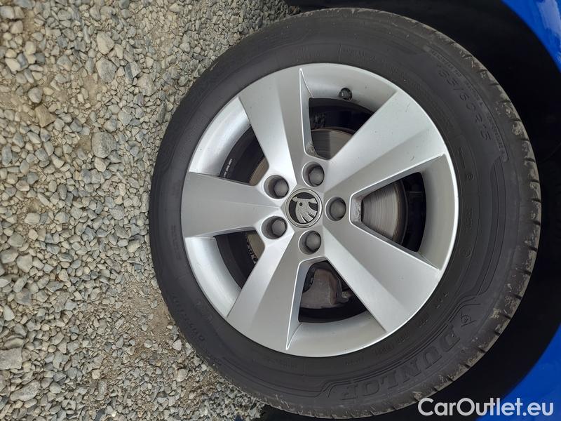  Skoda  Fabia  Combi (2015)  Com.1.0TSI 70 Ambition #25
