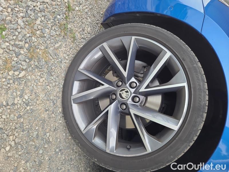  Skoda  Superb  Combi (3T5)(2010) Su.c.2.0TDI 147 4x4 SptL.Aut #2