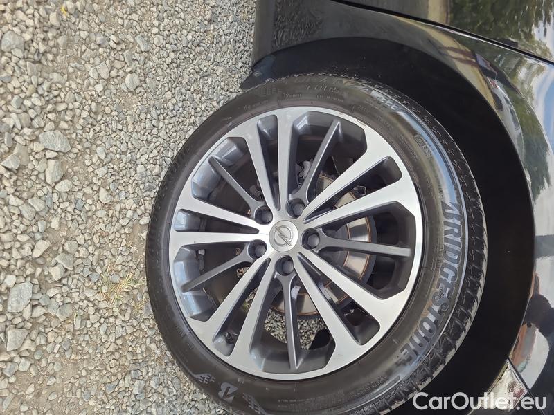  Opel  Insignia  (2008) Ins.GS 1.5T 122 Innovation AT #13