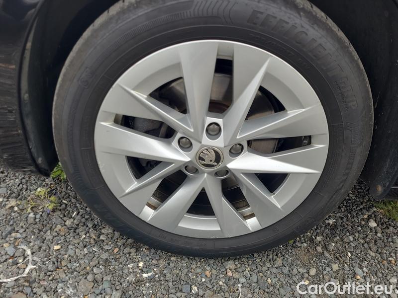  Skoda  Octavia  Combi (NX3)(2020) Oct.Com.1.4TSI 150 Style AT #3