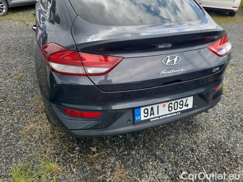  Hyundai  i30  Fastback (2018 ->)  FB 1.5TGDI 118 Smart #19