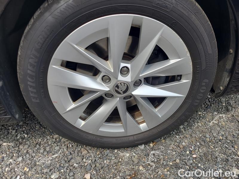  Skoda  Octavia  Combi (NX3)(2020) Oct.Com.1.4TSI 150 Style AT #22