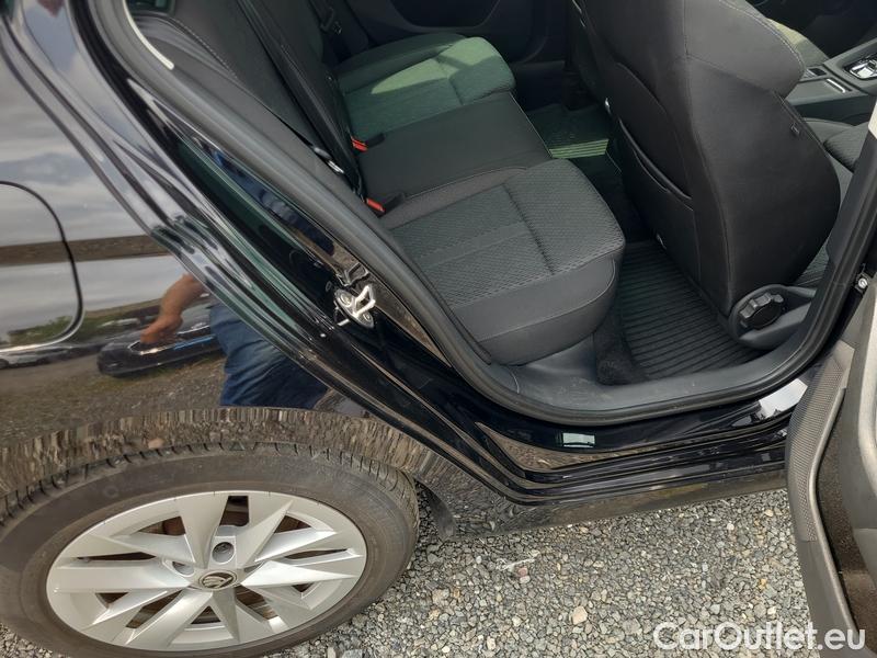  Skoda  Octavia  Lim. (NX3)(2020)  1.5e-TEC 110 Style AT #20