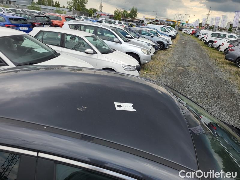  Hyundai  i30  Fastback (2018 ->)  FB 1.5TGDI 118 Smart #24