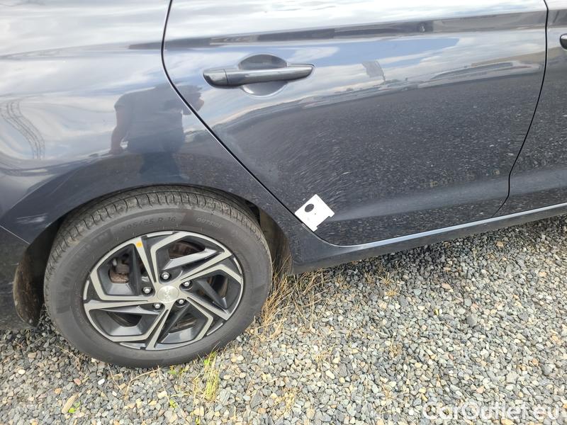  Hyundai  i30  Fastback (2018 ->)  FB 1.5TGDI 118 Smart #27