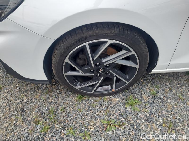  Hyundai  i30   cw (PD)(2017->)  kom.1.5T-GDI N Line 5d #3