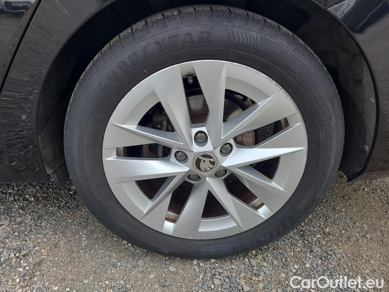  Skoda  Octavia  Combi (NX3)(2020) Oct.Com.1.4TSI 150 Style AT #12