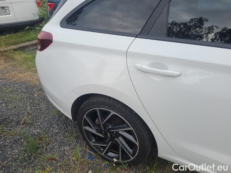  Hyundai  i30   cw (PD)(2017->)  kom.1.5T-GDI N Line 5d #28