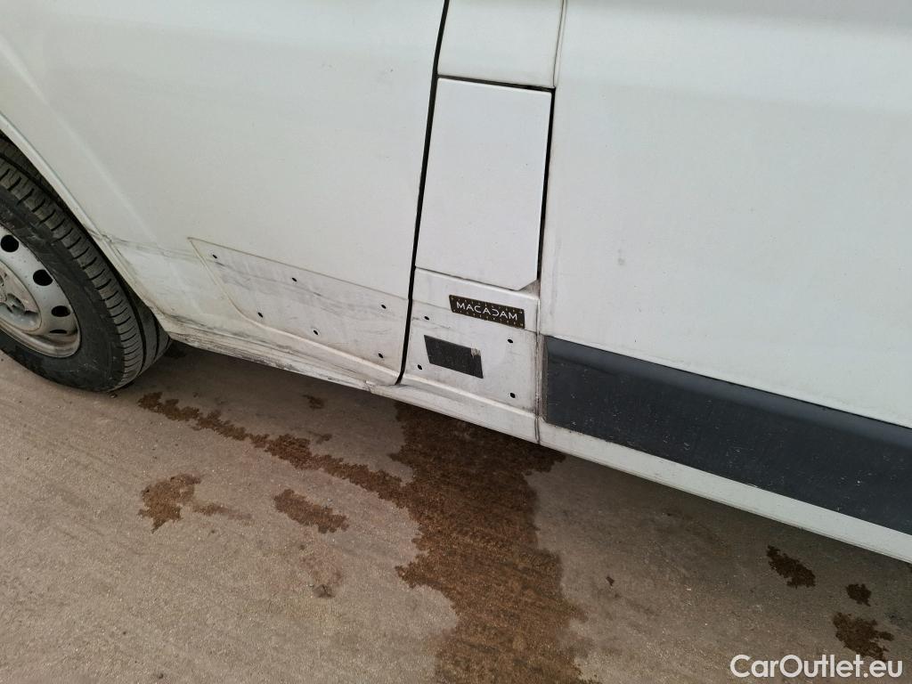  Peugeot  Boxer PEUGEOT  VU 4p Fourgon 2.0 BLUEHDI 110 PREMIUM 330 L1H2 #51