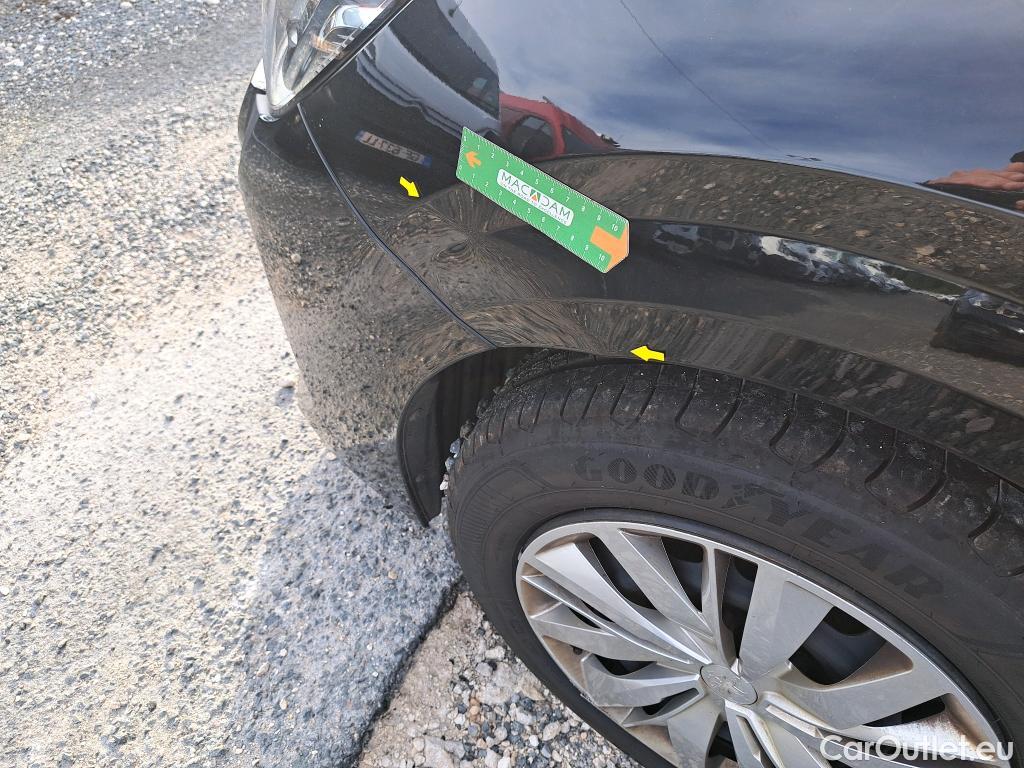  Peugeot  208  Premium 1.5 HDi 100CV BVM6 E6d #2